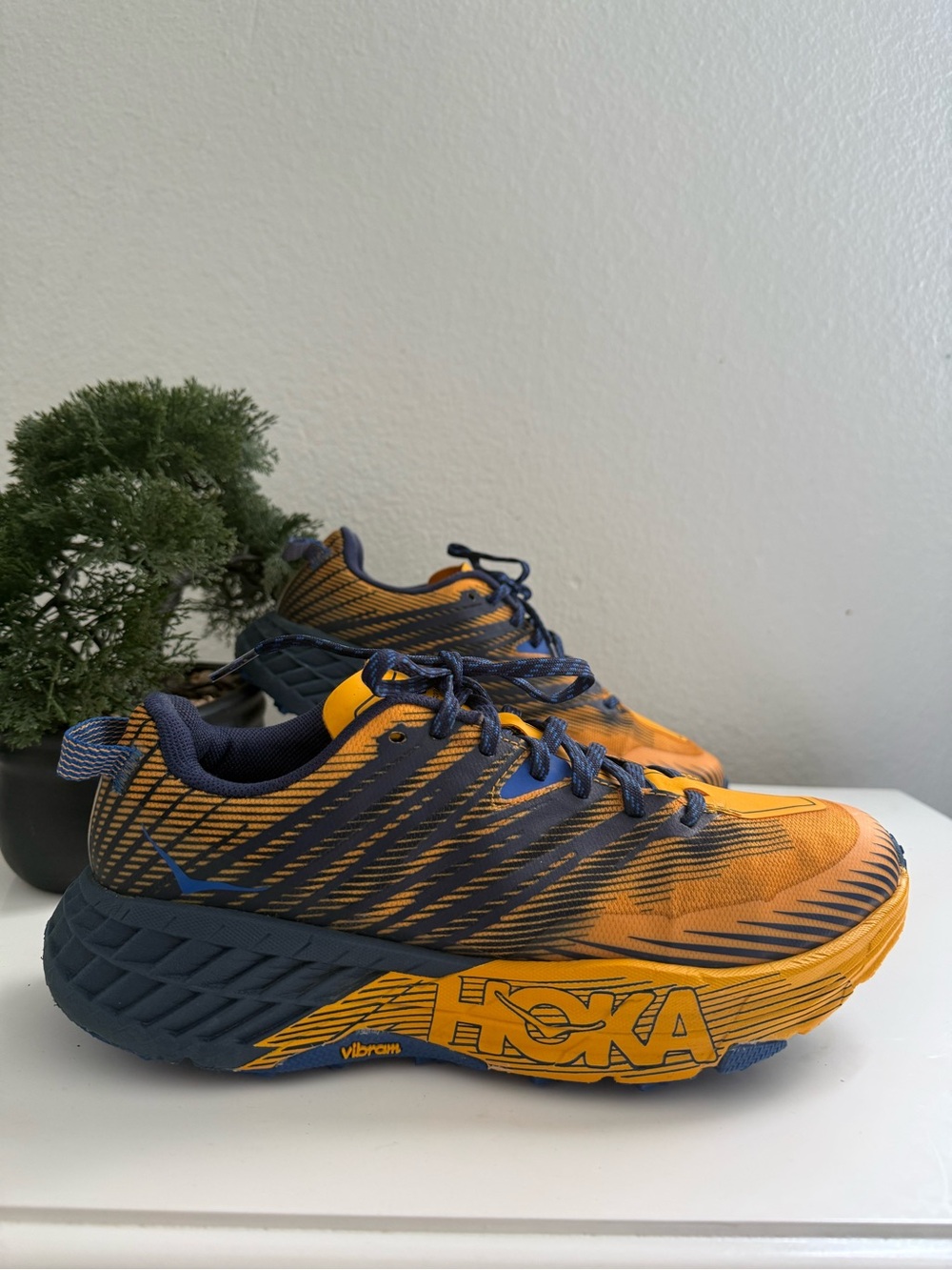 Hoka speedgoat 4 Men size 9 Orange and Navy Trail Running Shoes